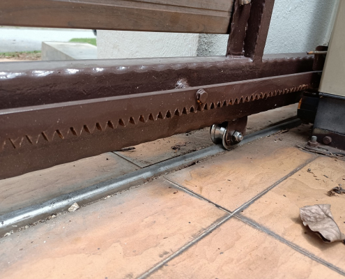 Repair Sliding Gate Wheels Cheras
