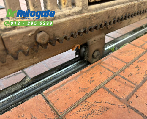 Sliding Auto Gate Roller Repair Damansara