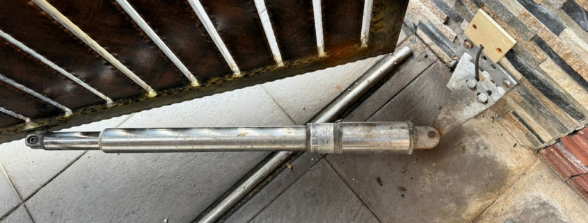 OAE Arm Autogate Repair Klang