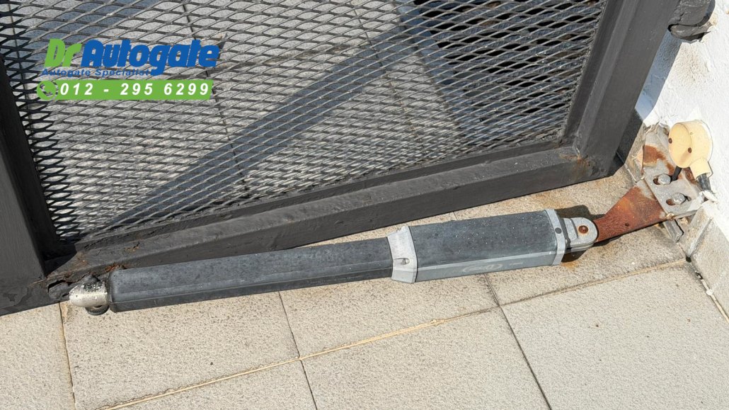 Servicwe Welding Arm Autogate Bracket Cheras